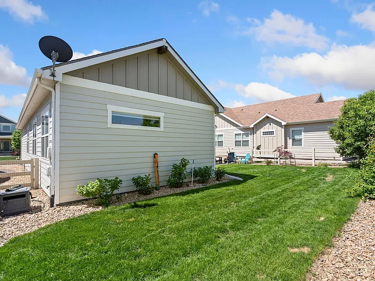 2938 Joseph Dr — Photo 22