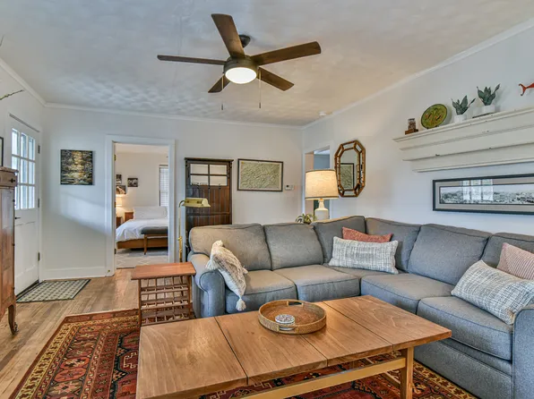 (undisclosed Address), Asheville, NC 28801