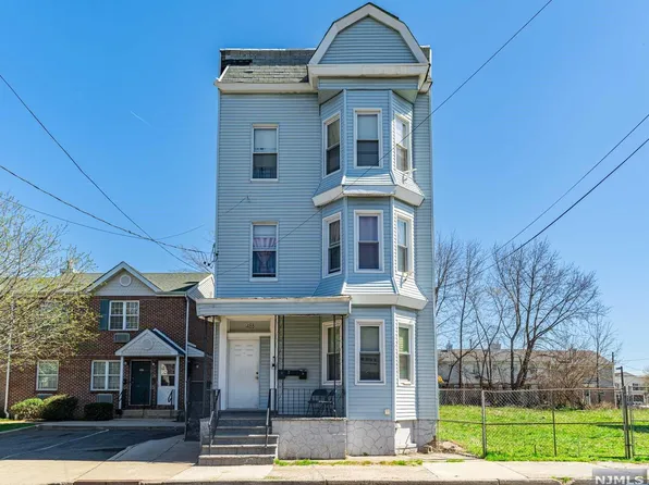 488 S 11th St, Newark, NJ 07103