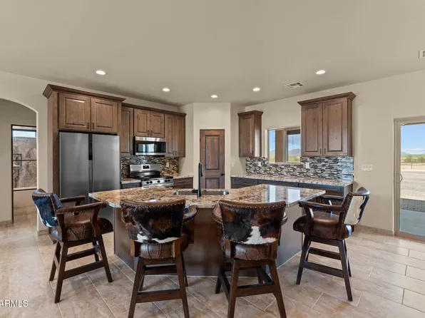 47562 W Ray Street, Aguila, AZ 85320