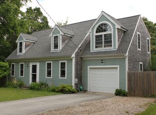 26 New London Rd, Marstons Mills, MA 02648