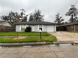 2740 Cardinal Dr, Marrero, LA 70072