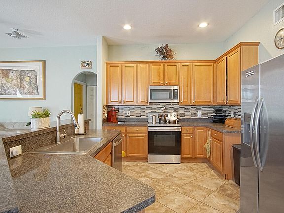 5th image of 2646 SW Acco Road