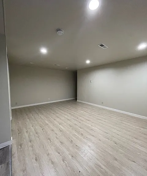 1081 Lakedale Way — Photo 5