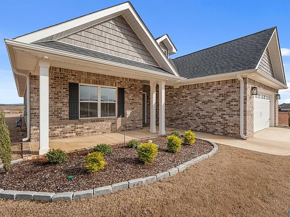 2nd image of 120 Old Forest Rd