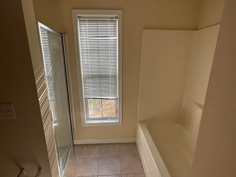 2511 Huntscroft Ln #101 — Photo 10