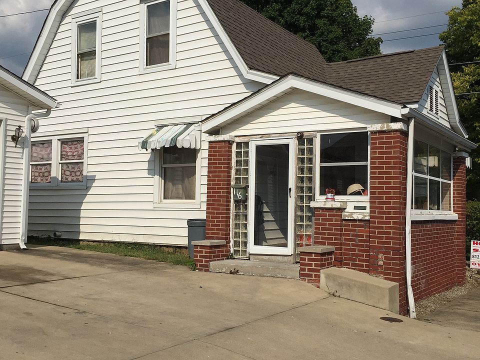1st image of 116 E 1st St