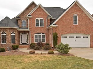 5228 Gnarl Wood Rd, Lewisville, NC 27023