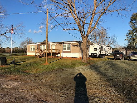 2nd image of 860 Pecan Est