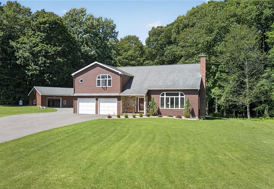 1st image of 60 Millwood Dr