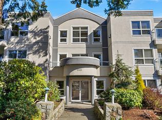 The Waterford, Sidney, BC V8L 2X5