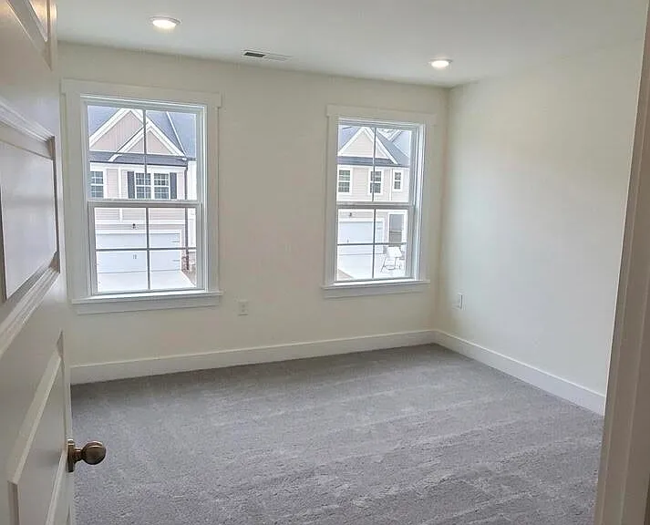 6915 Doddridge Ln — Photo 16