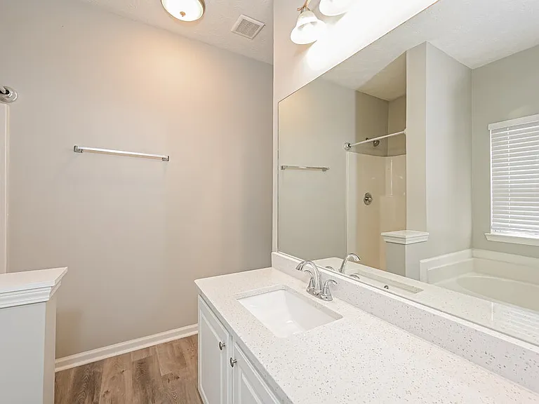 444 Village Bluff Dr — Photo 11
