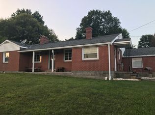 1734 Pitt St, Jennerstown, PA 15547