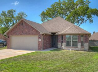1661 Donna Ruth Pl, Webb City, MO 64870