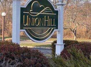 15 Sam Bonnell Dr, Clinton, NJ 08809