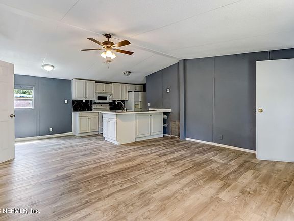 4th image of 151 BASIN Drive