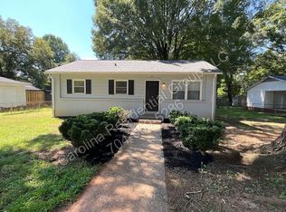 517 N Miller Ave, Statesville, NC 28677
