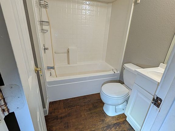 5th image of 9106 Almond Ridge Rd