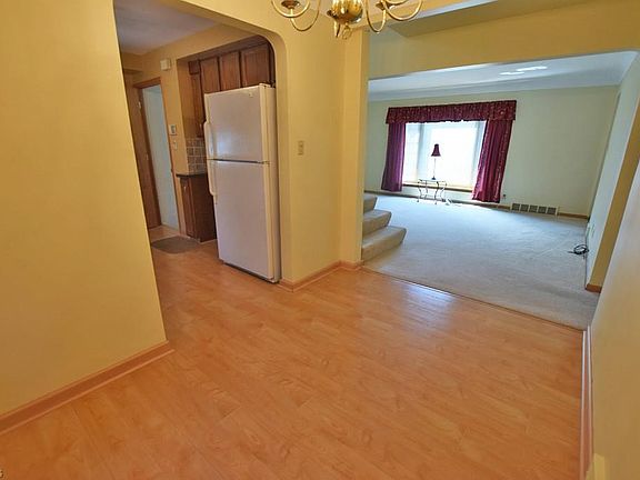 5th image of 4533 Shirley Dr