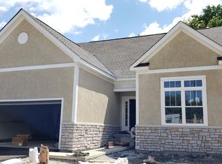158 Creekside Green Dr, Columbus, OH 43230