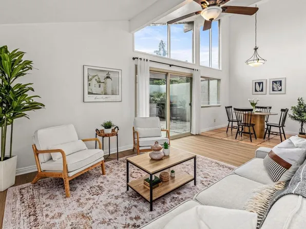 335 Fireside St, Oceanside, CA 92058