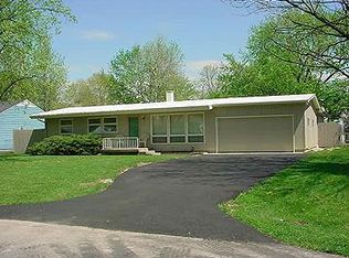 837 W Auman Dr, Carmel, IN