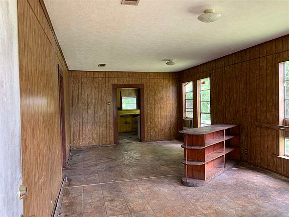 2nd image of 3904 Ogden Ave