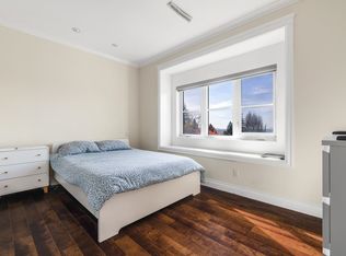 3789 Clinton St, Burnaby, BC V5J2J8