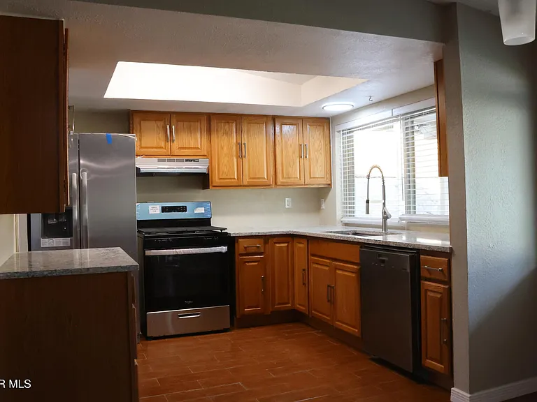 6704 La Cadena Dr — Photo 12