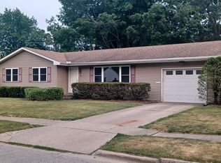 1109 Bryan St, Normal, IL 61761