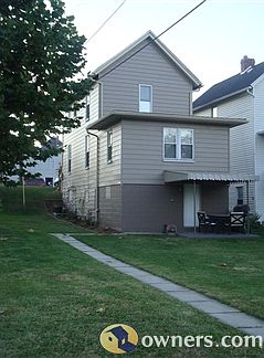 2nd image of 404 N 4th St