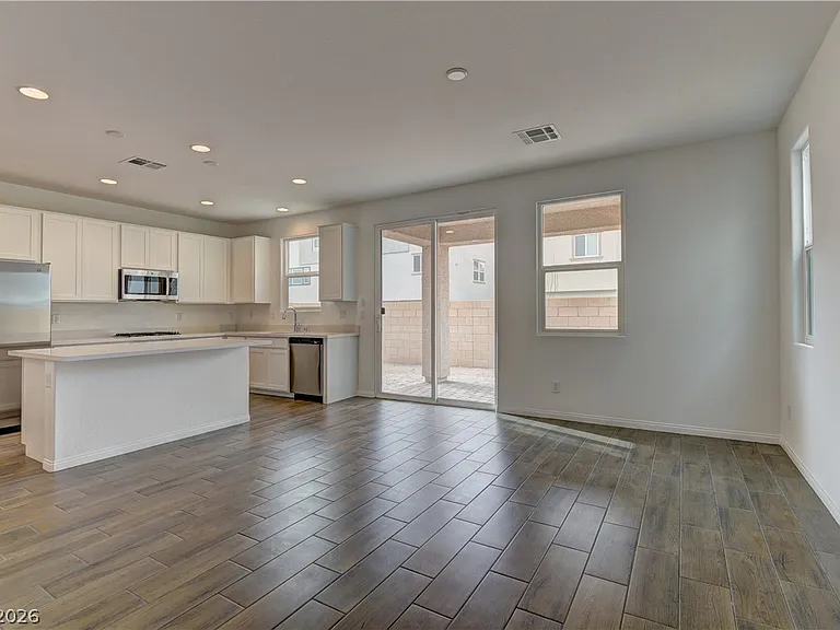 4771 Illustria Ave — Photo 3