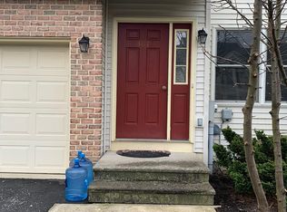 307 Windsor Pl, Macungie, PA 18062