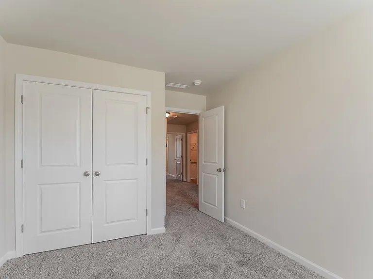 217 Brook Farm Ln — Photo 14