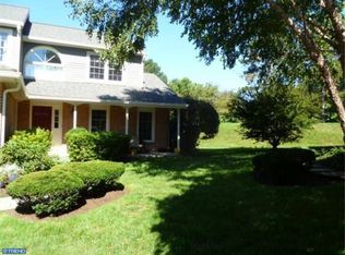 6 Windsor Cir, Chesterbrook, PA 19087