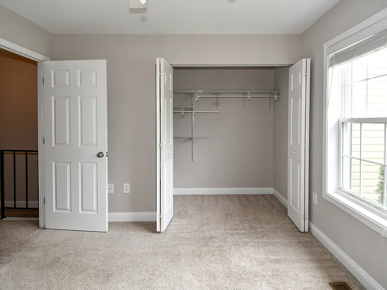 Master Bedroom - Closet