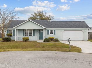 504 Sumrell Way, Hubert, NC 28539