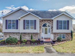 263 Ridgecrest Rd, Jonesborough, TN 37659