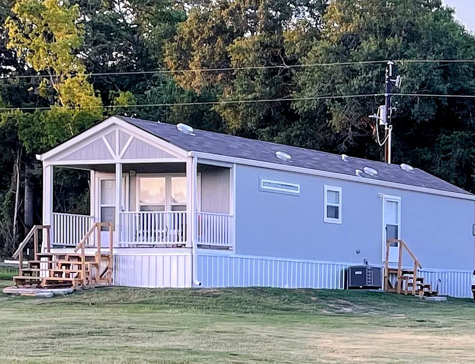 3952 FM 109