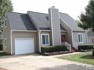 2004 Carthage Cir, Raleigh, NC 27604