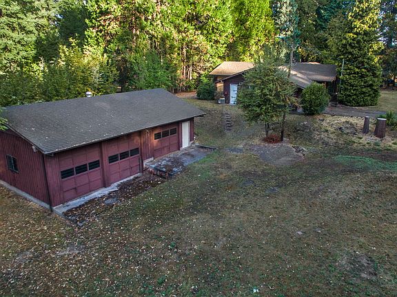 5th image of 355 SE 24th Ave