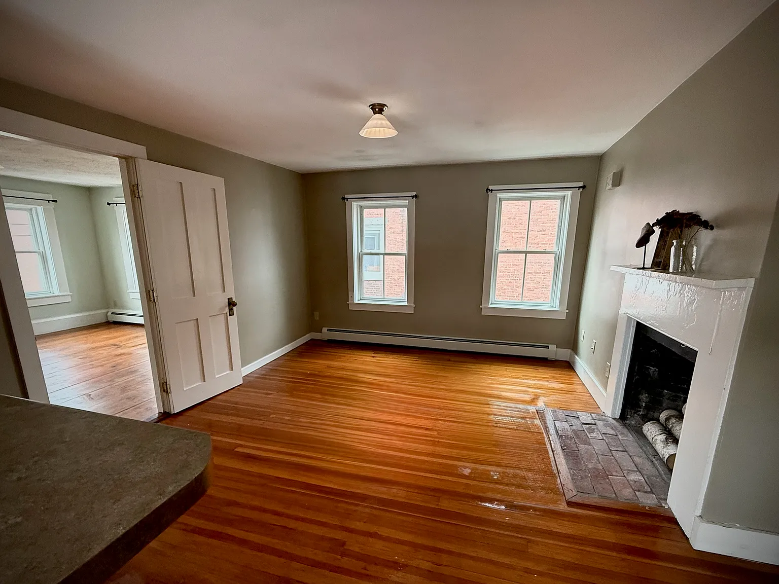 2 bed, 800 sqft, $1,750 — Photo 3