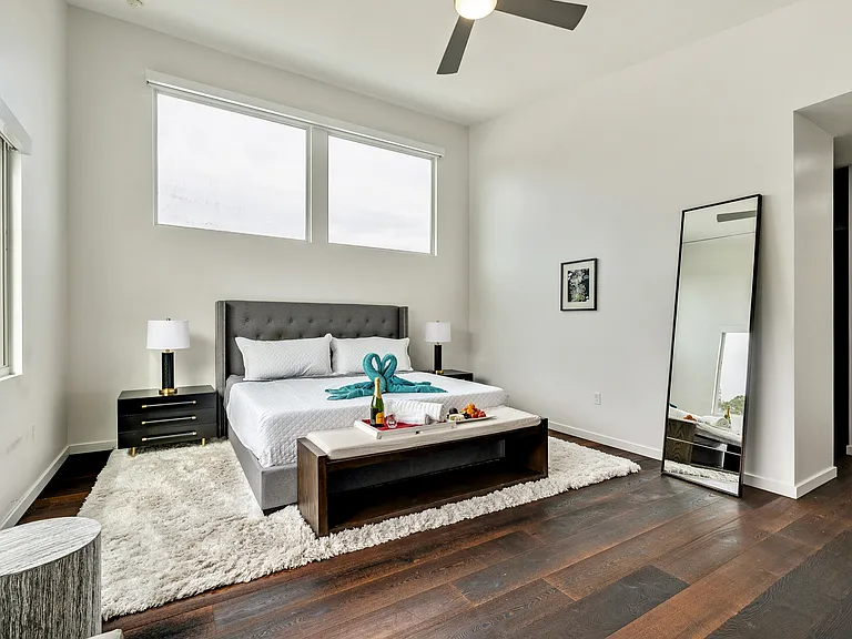 9100 San Martin Blvd NE — Photo 36