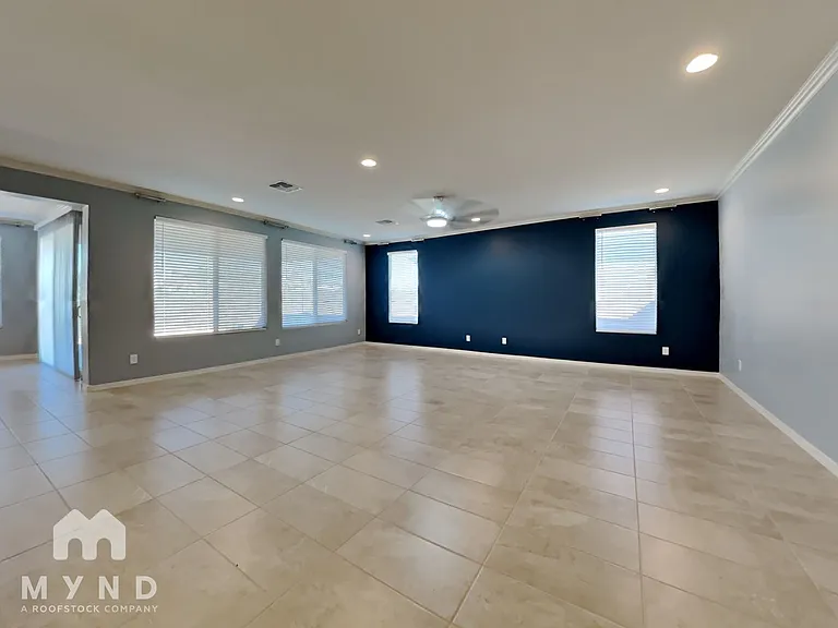 24598 W Concorda Dr — Photo 8