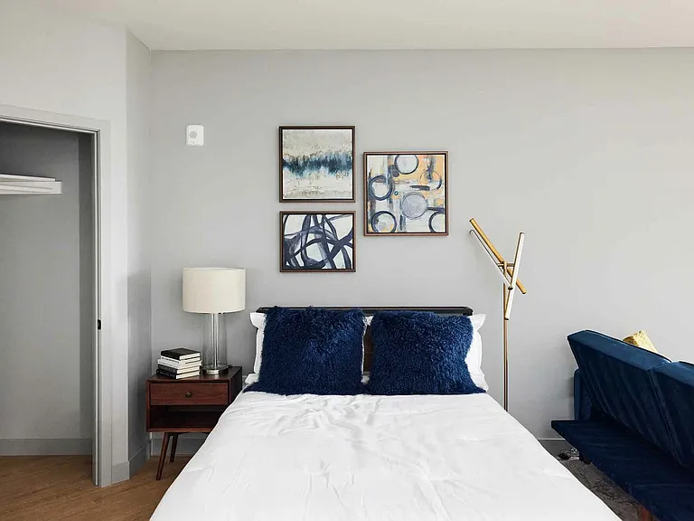 Pivot Apartments — Photo 88