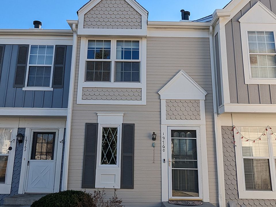 1st image of 19760 Applewood Ct