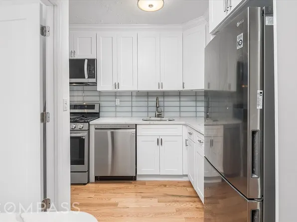 355 Clinton Ave APT 1A, Brooklyn, NY 11238