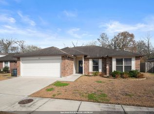 1013 Point Andrew Dr, Gonzales, LA 70737