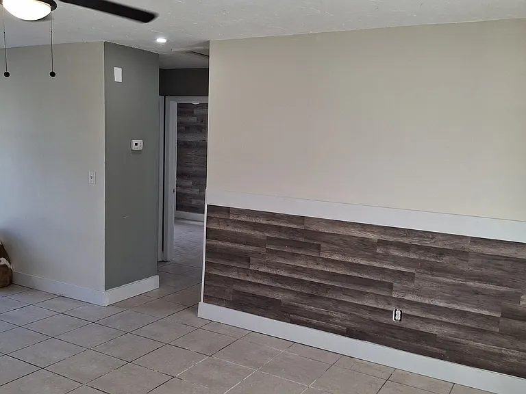 2532 SW Lois Ave — Photo 4